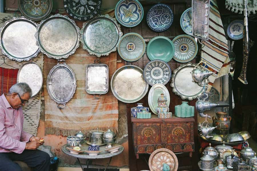Marrakech Guided Souks Tour with a Local Insider - Souk Semmarine: Where Shopping Meets Street-Learning