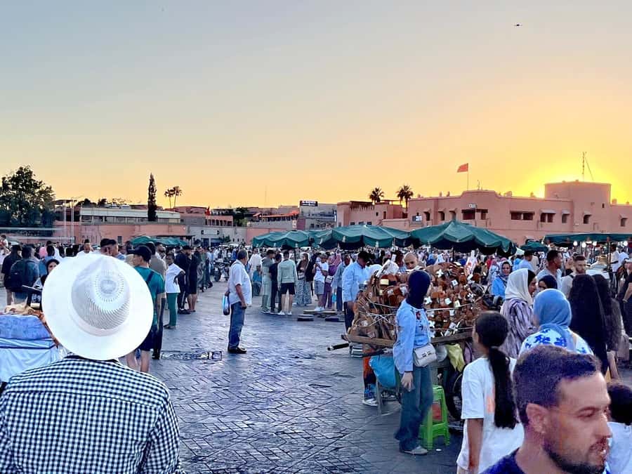 Marrakech: Guided Tour by Night - Souk Semmarine and the Old Market Alleys at Night