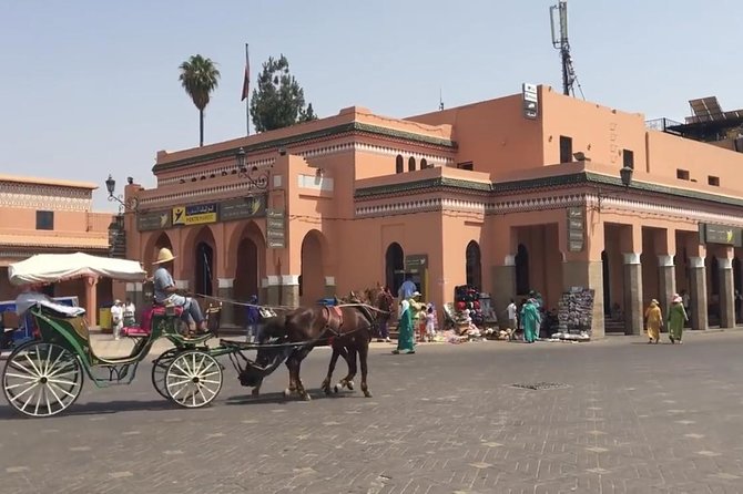 Marrakech Guided Tour with transport & lunch - Bahia Palace: Moroccan architecture you can actually slow down to enjoy