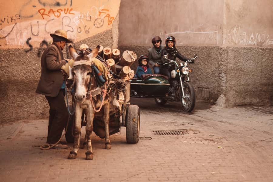Marrakech Hidden Gems: Vintage 1h30 Sidecar Guided Tour - Medina side streets: daily life, not just postcards