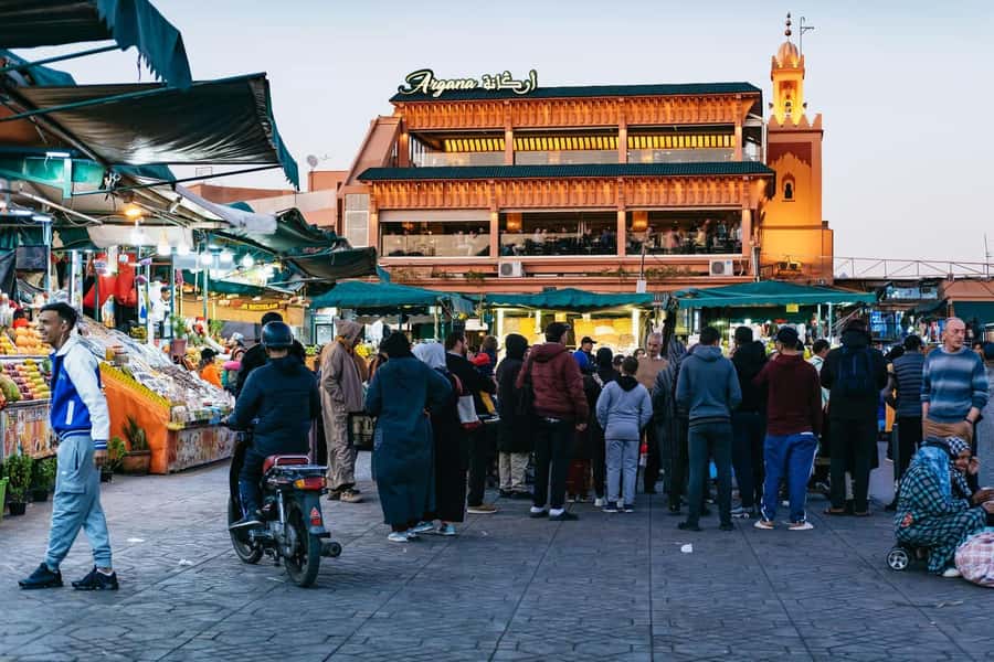 Marrakech Highlights: Guided City Tour With Local Guide - Souks and artisan trades: looking with context, not pressure