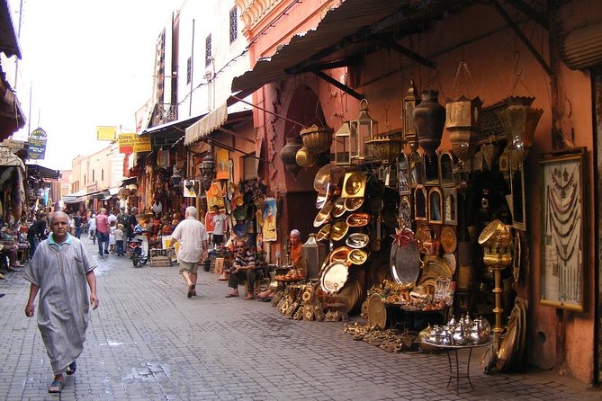 Marrakech Highlights: Guided Day Tour from Agadir - Saadian Tombs and Koutoubia: the imperial starter pack