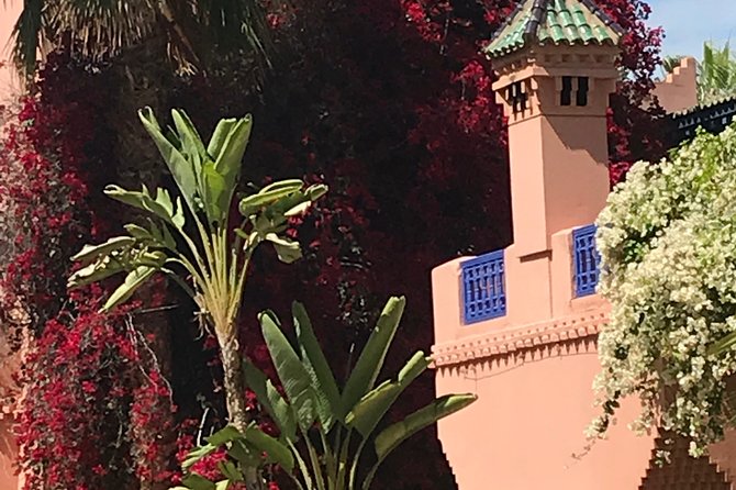 Marrakech Highlights : Palaces, Medina & Souks with Local Expert - Herbalism and artisan shops: what to buy, and how to shop smarter