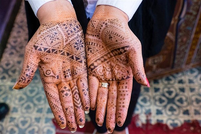 Marrakech Historical and Cultural Tour - Half Day City Tour - Souks and Craft Stops: How the Guide Makes This More Than Shopping