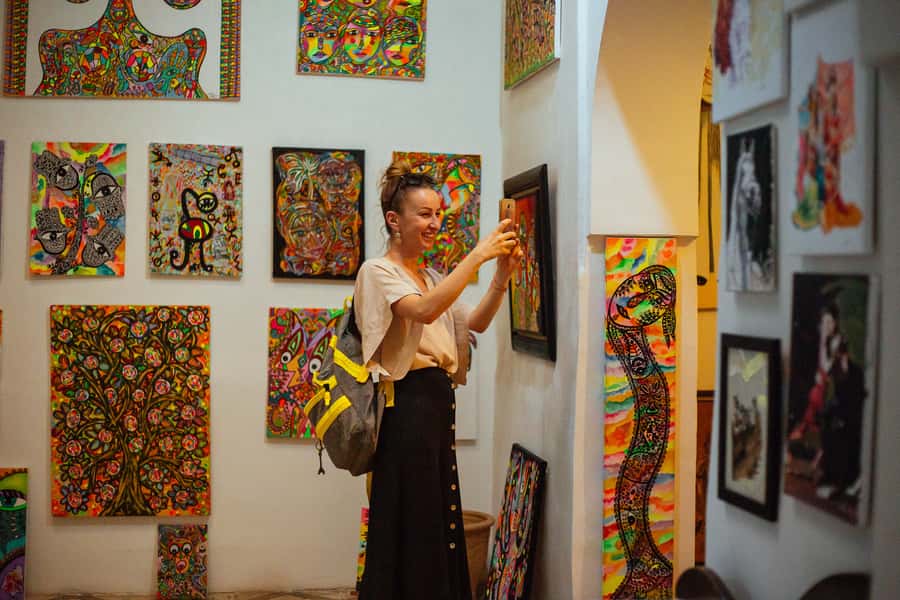 Marrakech: Live Like a Local Private Tour with Tea and Snack - Key highlights you’ll notice fast
