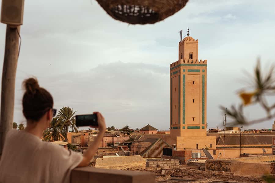 Marrakech: Live Like a Local Private Tour with Tea and Snack - Where you meet in Marrakech, and how to show up ready