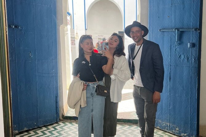 Marrakech madina, Bahia Palace & Ben Youssef madrsa - The Jewish-quarter start and the spice-souk wayfinding lesson