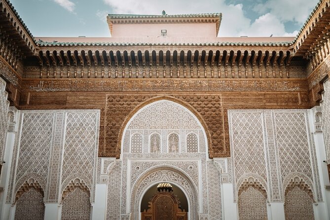 Marrakech : Madrasa Ben Youssef & Secret Garden and Medina Tour - Hammam Mouassine: a quick stop with cultural weight
