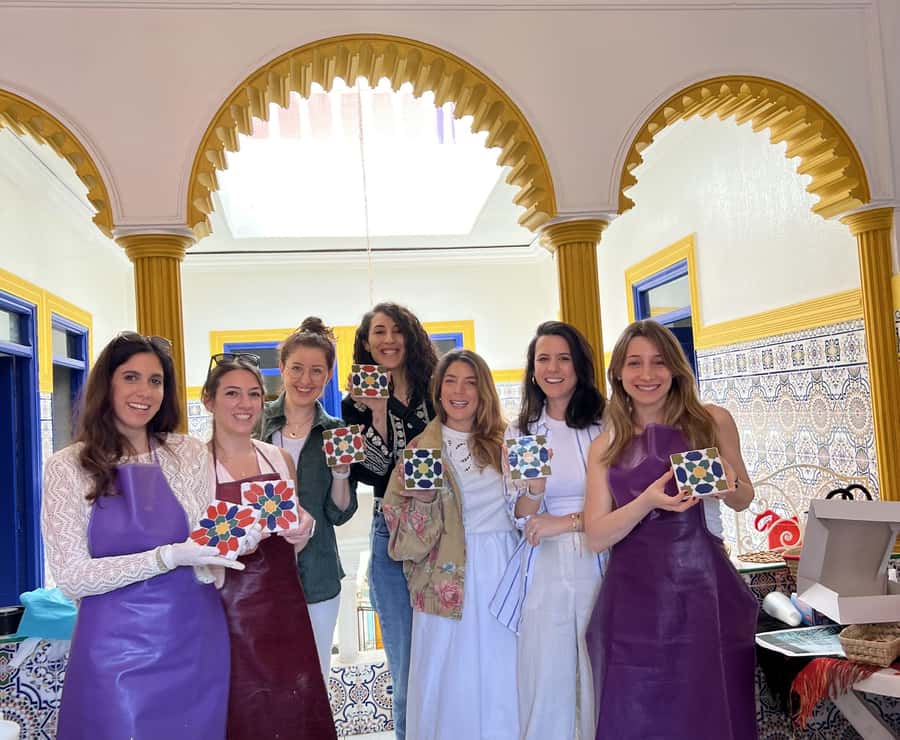 Marrakech: Make Your Own Moroccan Zellige Mosaic Masterpiece - Hands-On Mosaic Time: Placement Skills and Patient Guidance
