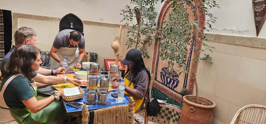 Marrakech: Moroccan Cooking Class with Local Chef - Logistics that matter: meeting point, no pickup, and how to show up