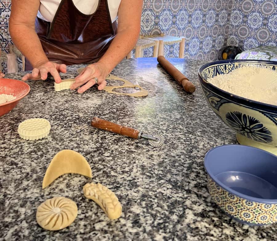 Marrakech: Moroccan Pastries and Tea Class with a Local - Who should book this Marrakech pastry and tea workshop