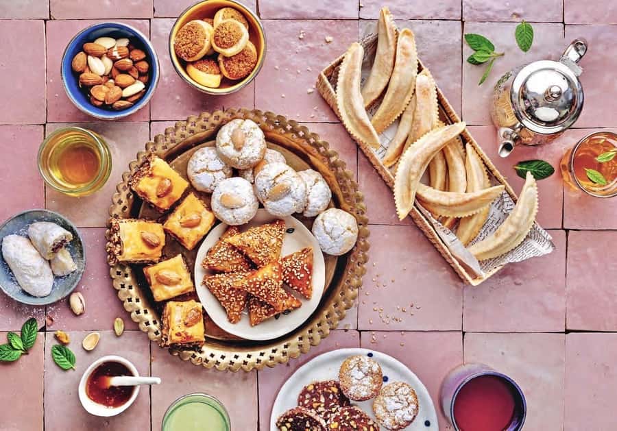 Marrakech: Moroccan Pastries and Tea Class with a Local - The 150-minute flow: pastries first, then mint tea with your own hands