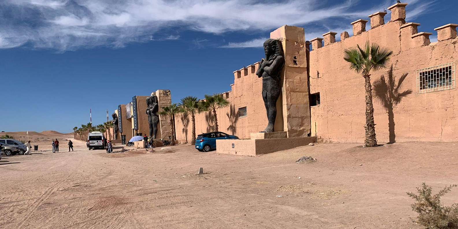 Marrakech: Ouarzazate Excursion - Ouarzazate in between stops: city context and village flavor