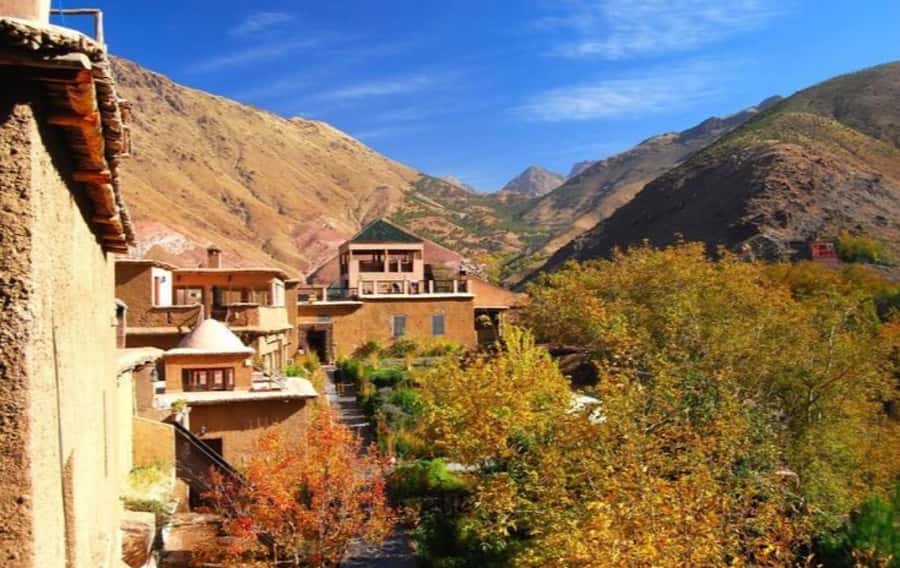 Marrakech: Ourika Valley Day Trip & Waterfalls Hike & Lunch - Berber villages and mountain views: how the guide improves everything
