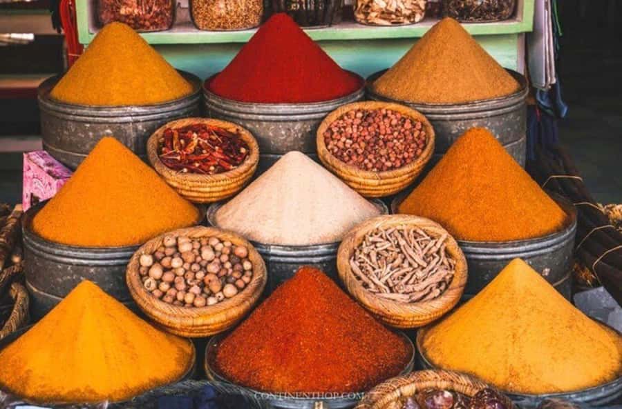 Marrakech: private Guided tour Of Vibrant Souks - Souk Semmarine: shopping time plus a street-food moment
