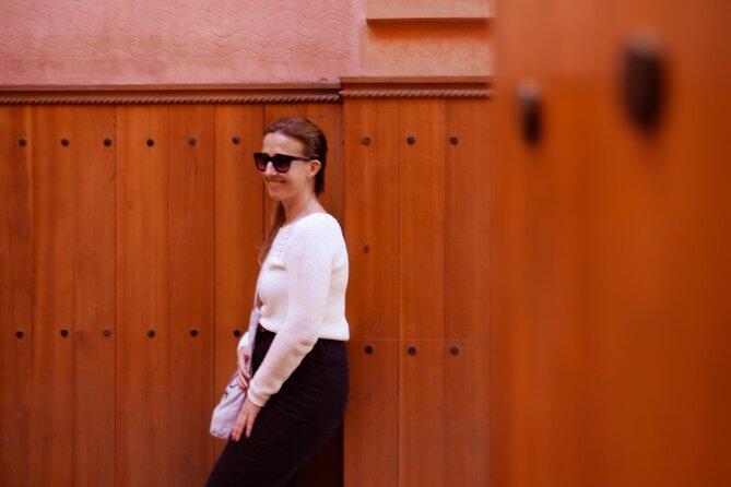 Marrakech Private Photographer - 90 minutes of direction: poses, markets, streets, and rooftop views