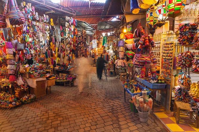 Marrakech Private Souks Tour: Exclusive Shopping Experience - Souk Semmarine for Practical Shopping Wins