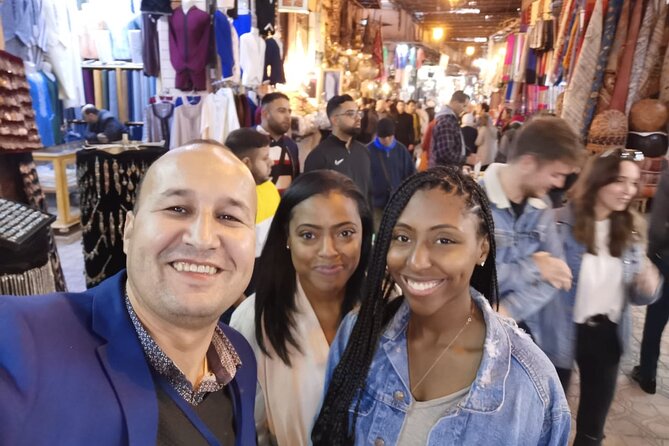 Marrakech Private Souks Tour: Exclusive Shopping Experience - Farnatchi Wonders: Hammams, Wood-Fired Cooking, and Old Bread