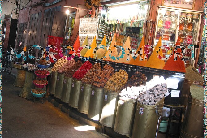 Marrakech Private Tour ( All Comfort ) - Mellah: the Jewish quarter you can still read in the streets