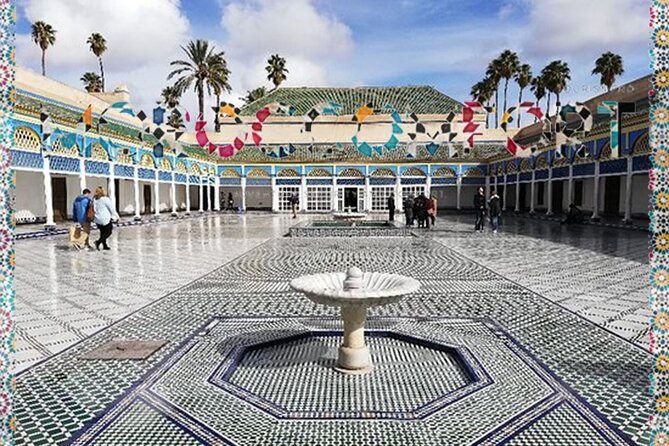 Marrakech Private Tour ( All Comfort ) - Bahia Palace plus Le Jardin Secret: two quiet breaks from the souk chaos