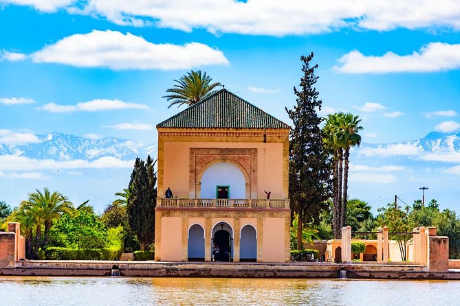 Marrakech: Private Transfer to or from Marrakech Menara Airport - Inside the Air-Conditioned Minivan: Comfort, WiFi, and Car Seats