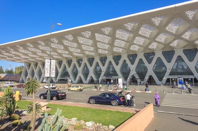 Marrakech: Private Transfer to or from Marrakech Menara Airport - Meeting Points and the Medina Reality: What You Should Confirm Before You Go