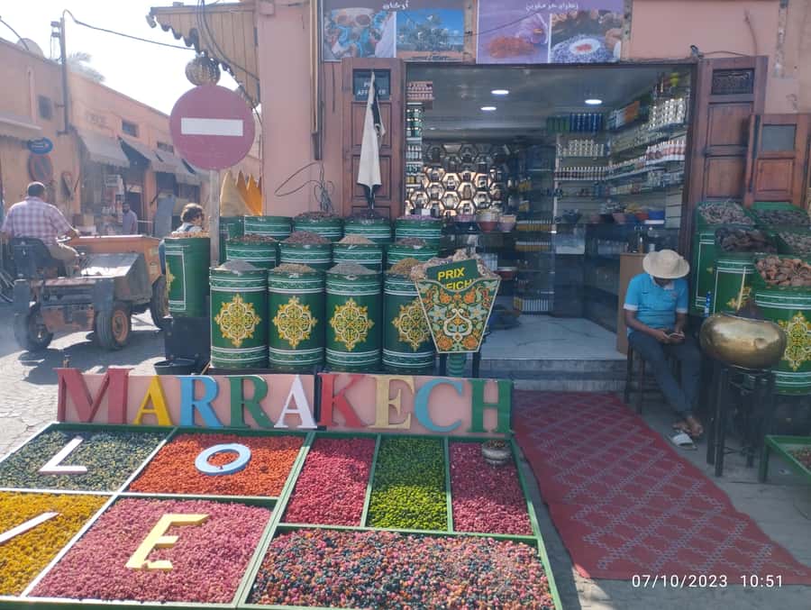 Marrakech & Souk Shopping Tour. - Food moments, henna, and the sensory side of the souks