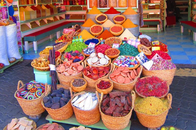 Marrakech Souks Guided Walking Tour - Souk Market: Crafts in Motion, Plus a Public Oven Moment