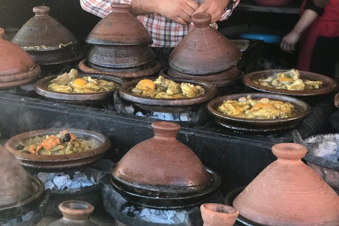 Marrakech Street food Tours - 6:00 pm at Jemaa el-Fna is the smartest time to start