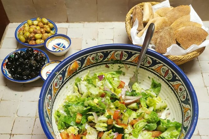 Marrakech Streetfood with local guide - Your 3-hour loop: starting near Jemaa el-Fnaa and eating outward