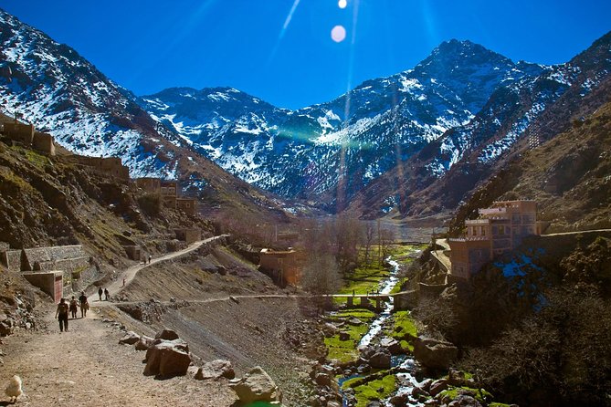 Marrakech to Atlas Mountains and 4 Valleys Day Trip - Tnine Ourika Monday Market Walk: Short and Guided