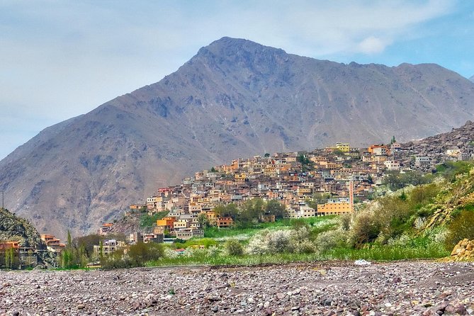 Marrakech to Atlas Mountains and 4 Valleys Day Trip - Photo Stops Along the Foothills: Great Views, Limited Control