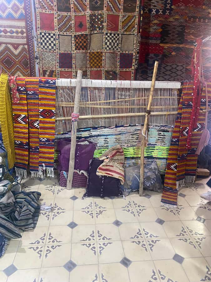 Marrakech to Ourika Valley-Scenic Day Tour Lunch & Waterfal - Photos, shopping, and respectful village etiquette