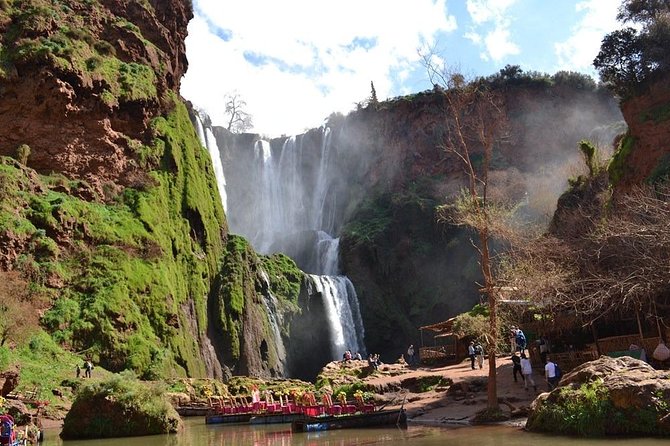 Marrakech To Waterfalls Ouzoud Day trip - The One-Hour Walk: Getting Close Without Rushing