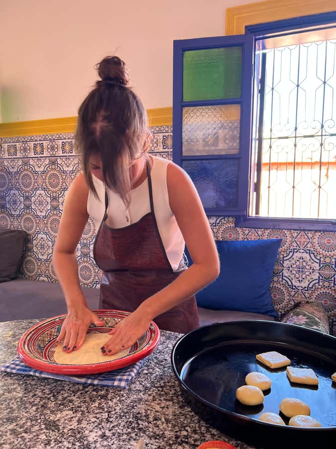 Marrakech: Traditional Moroccan Crepes & Bread Cooking Class - Moroccan mint tea ritual: learn it by preparing and tasting