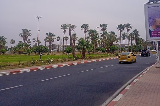 Marrakech Transfer from the Airport to Hotels or Riads - Price and group value: when $25 per group makes sense