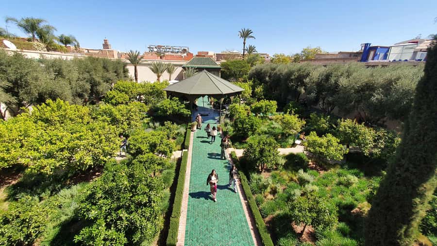 Marrakech Tuk-Tuk Tour with Photography Museum+Secret Garden - Stops for Photos: How Flexible Halts Help More Than You Think