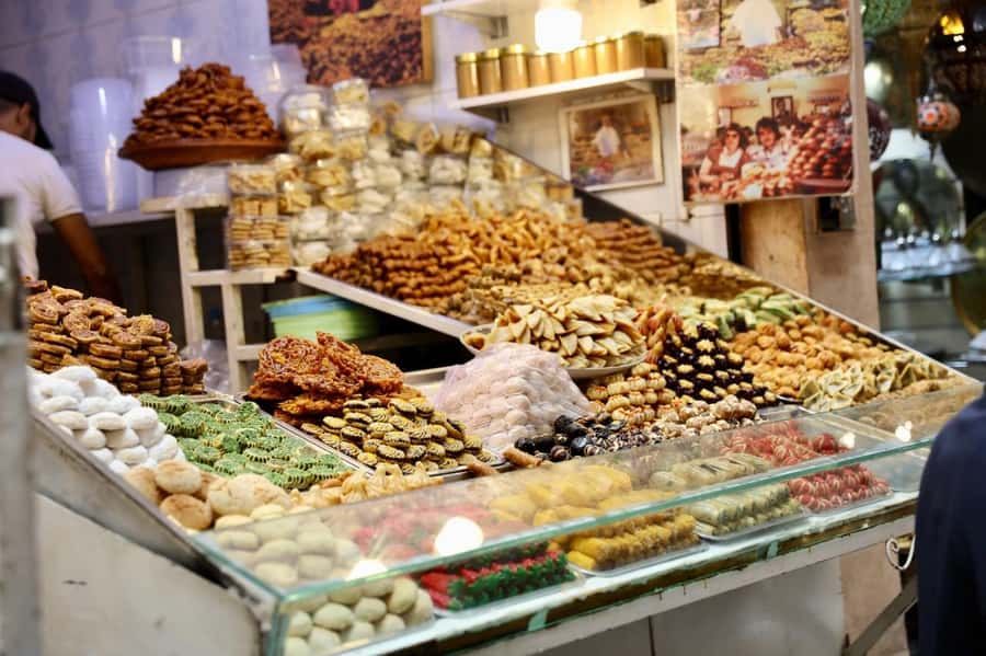 Marrakech: Uncover Hidden Gems on a Half-Day Walking Tour - Bab Agnaou and the Kasbah walk: a quick hit of older Marrakech