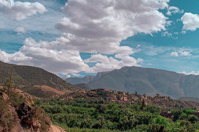 Marrakech:excursion valley de l'ourika, randonnée et déjeuner - Getting From Marrakech to the Atlas: The Van Ride With Purpose