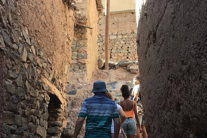 Marrakesh: Agafay Desert and Atlas Mountains & Waterfalls Tour - The waterfall stop: why it feels special
