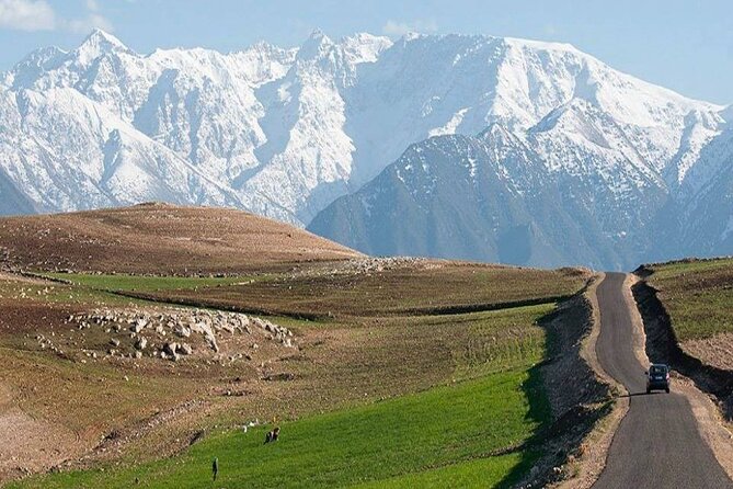 Marrakesh: Agafay Desert and Atlas Mountains & Waterfalls Tour - Tahnaout stops: an Atlas-foothills taste before the mountains