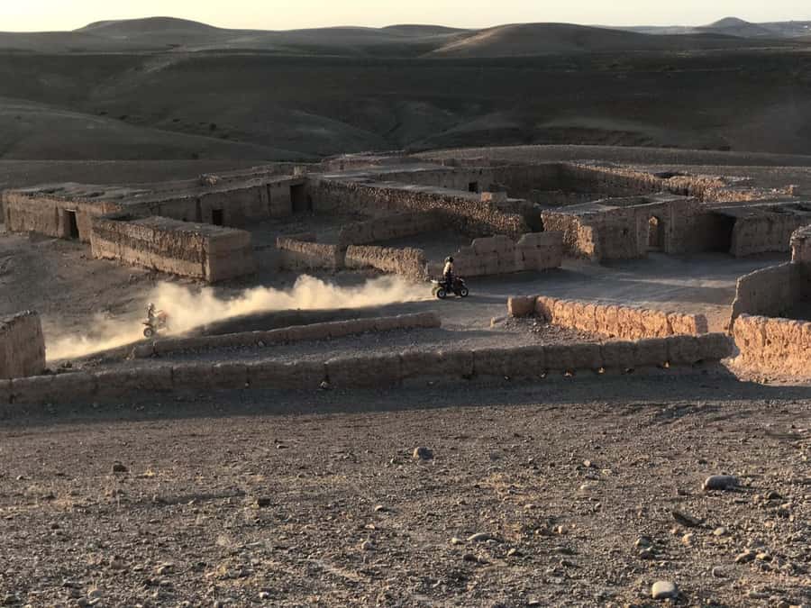 Marrakesh: Agafay Desert Quad & Camel Tour with Dinner - Should you book the Agafay Quad and Camel Dinner Tour?
