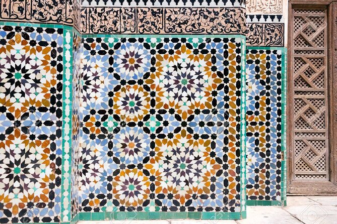 Marrakesh: Guided Private Souk Shopping Tour - Rahba Kedima Square and the Medina streets: crafts, architecture, and everyday life
