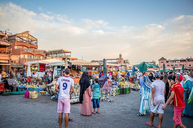 Marrakesh: Guided Private Souk Shopping Tour - Jemaa el-Fnaa to Bloty Marrakech: how the tour starts strong