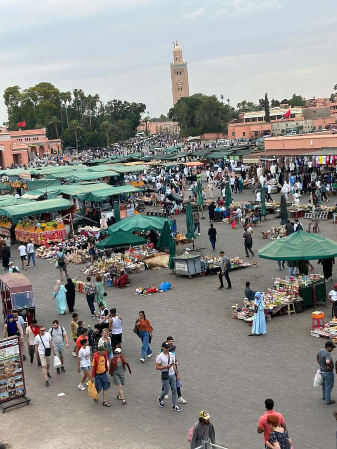 Marrakesh: Private Half-Day Walking Guided Tour - Souk Semmarine: shop with purpose, not just impulse