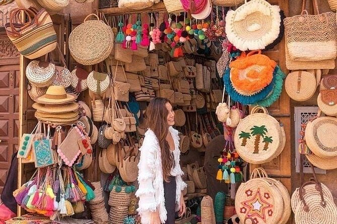 Marrakesh Shopping Tour - Entering Marrakesh the right way: Jemaa el-Fnaa as your orientation point