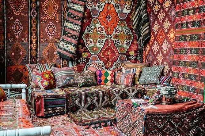 Marrakesh Shopping Tour - Souk Semmarine and the art of comparing prices