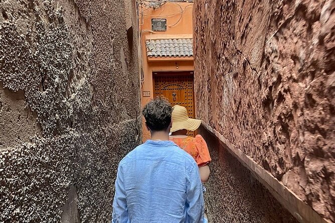 Medina Walking Tour Secrets - Medina of Marrakesh: narrow streets, fountains, craft life, and not getting lost