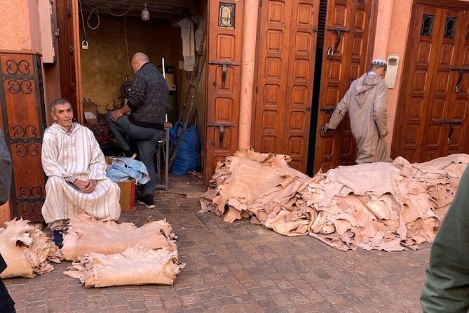 Medina Walking Tour Secrets - Jemaa el-Fnaa at 3:00 pm: storytelling square before the peak