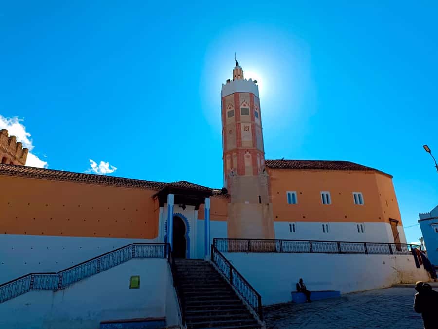 Memorable Day Trip From Fez to Chefchaouen the Blue City - Arriving in the Rif Mountains: recognizing Chefchaouen by color